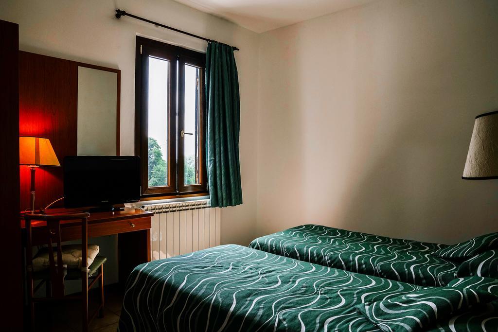Agriturismo Cascina Del Vai Cairo Montenotte Extérieur photo